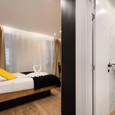 Imperial Residences East דירה *