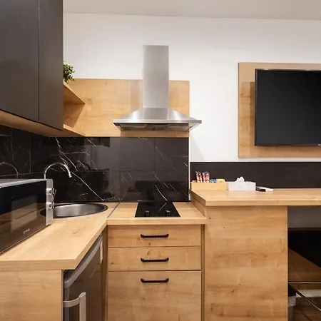 דירה Imperial Residences East רייקה