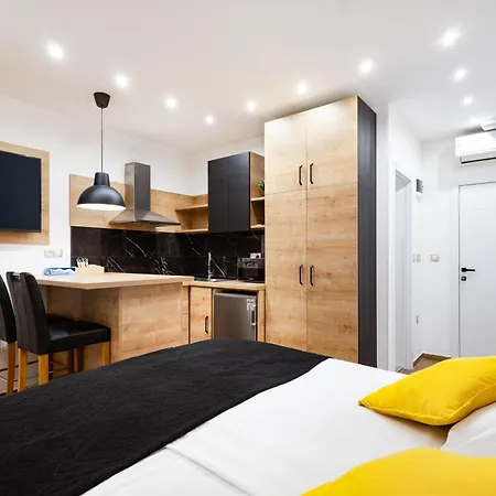 Imperial Residences East דירה *