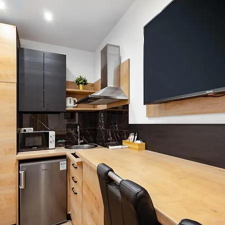 Imperial Residences East Daire Rijeka