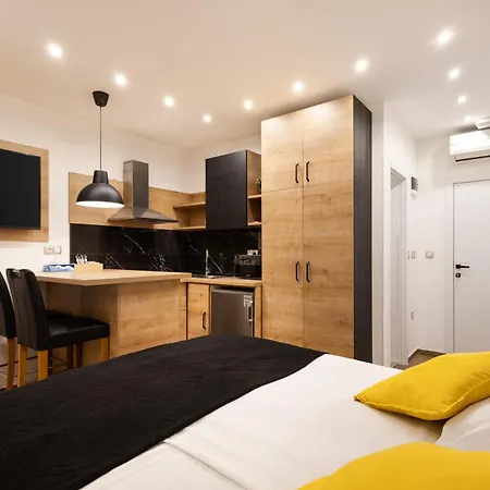 Imperial Residences East شقة