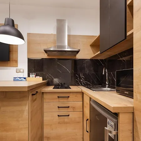 Imperial Residences East غييكا