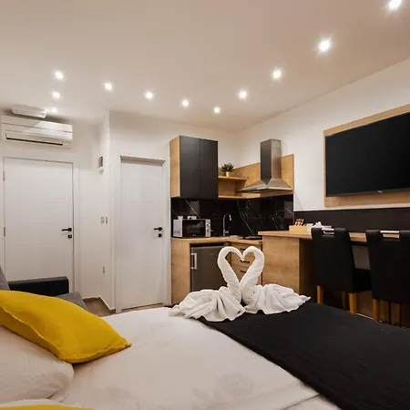 Imperial Residences East شقة غييكا