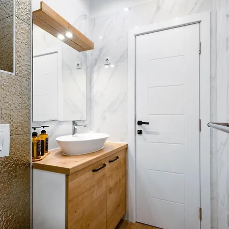 Imperial Residences East