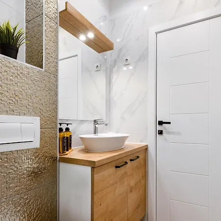 Imperial Residences East شقة غييكا