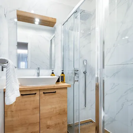 Imperial Residences East